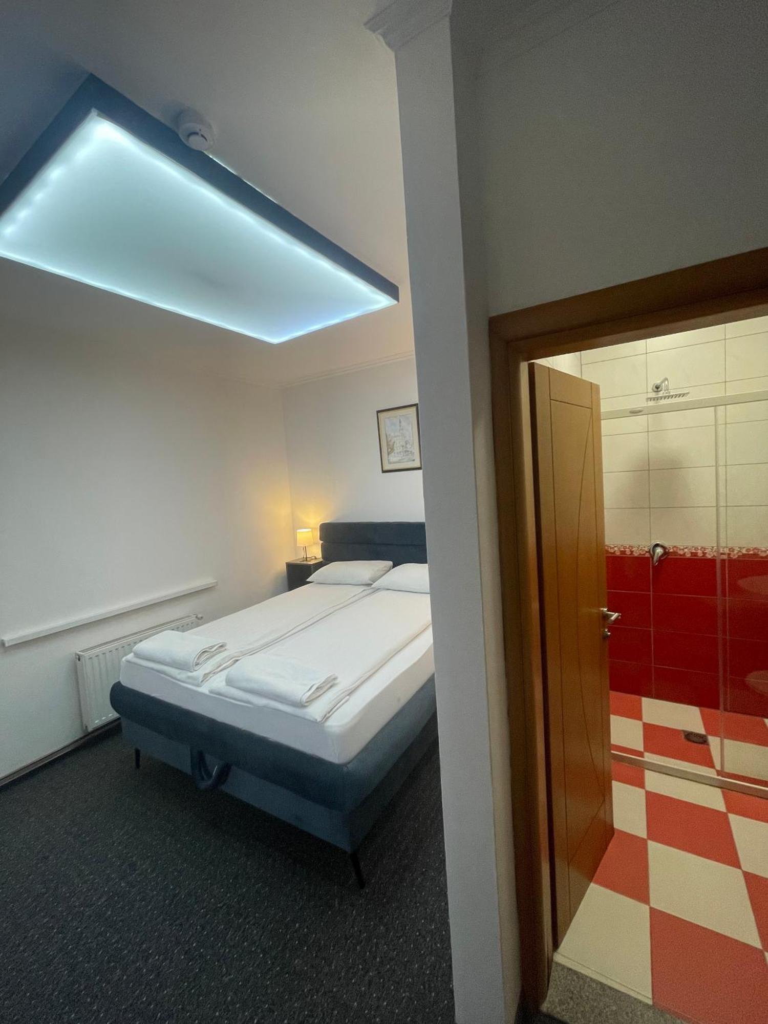 Hotel Ada - Otoka Sarajevo Ngoại thất bức ảnh