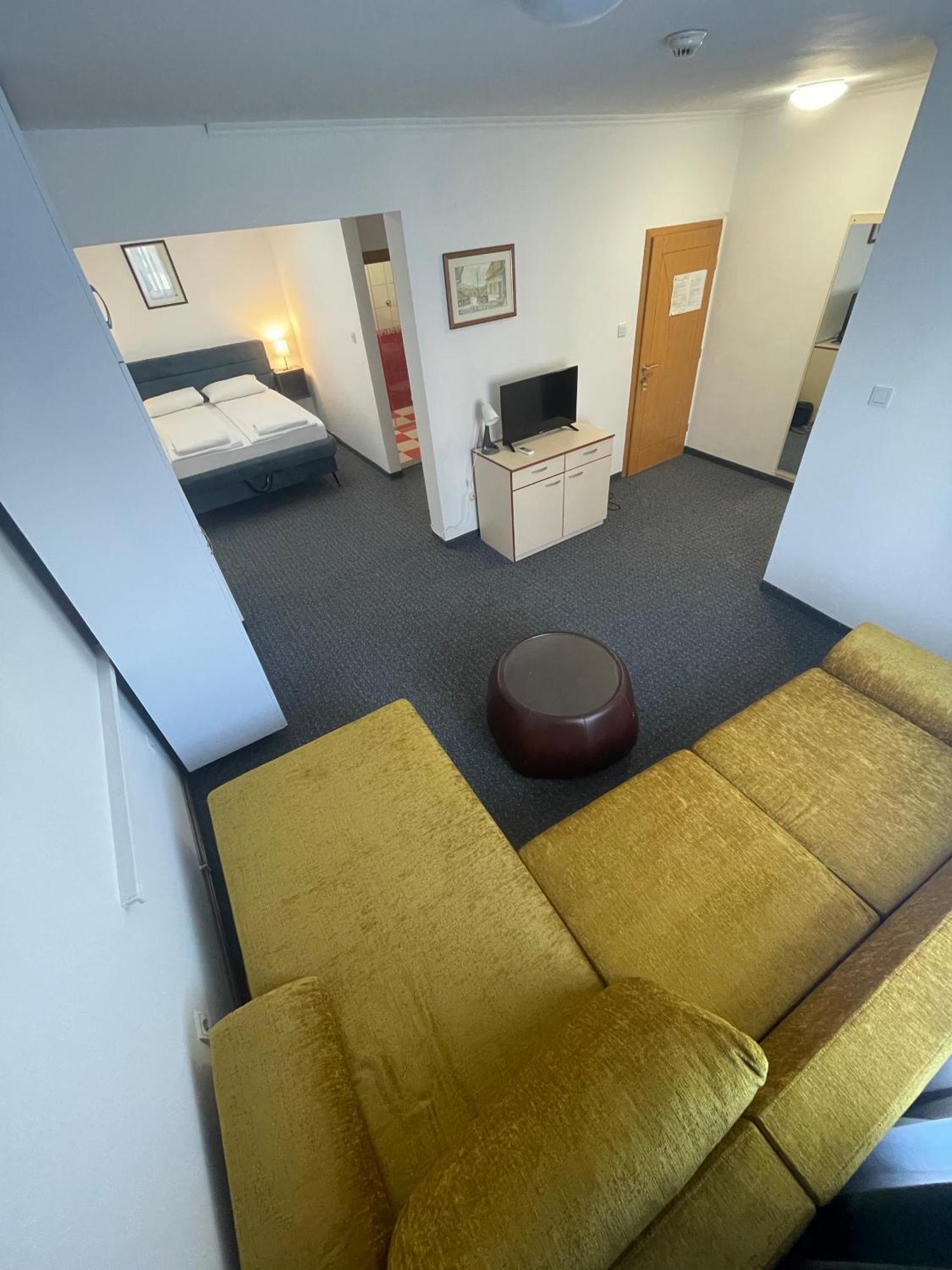 Hotel Ada - Otoka Sarajevo Ngoại thất bức ảnh