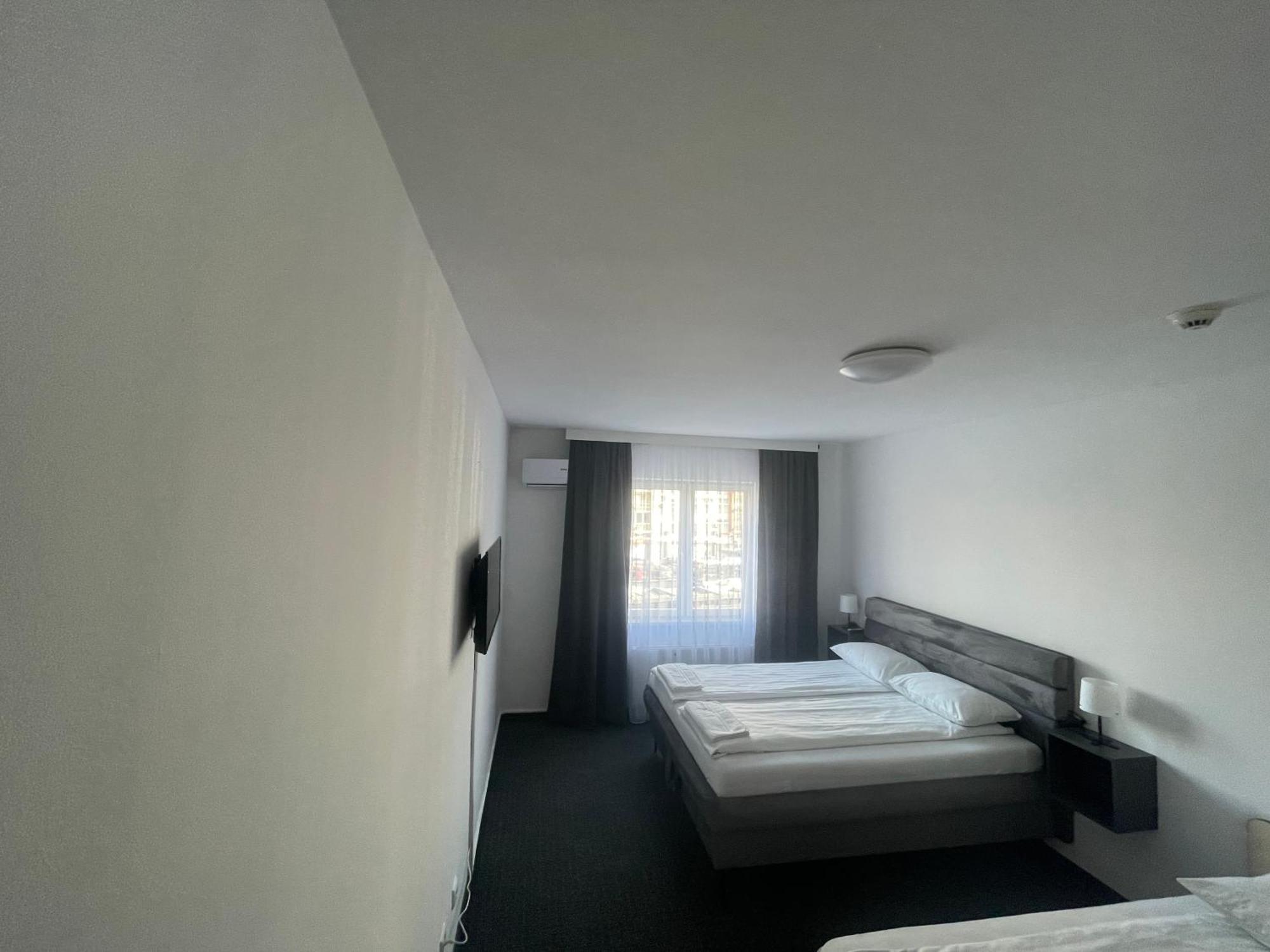 Hotel Ada - Otoka Sarajevo Ngoại thất bức ảnh